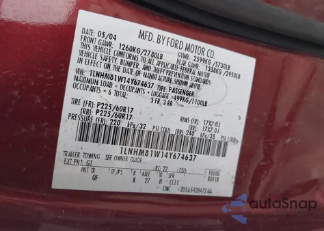 2004 Lincoln Town Car Signature from USA, damaged, VIN 1LNHM81W14Y674637